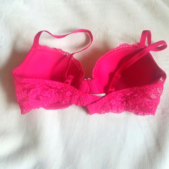 Victoria's Secret demi bra - Picture 2 of 6